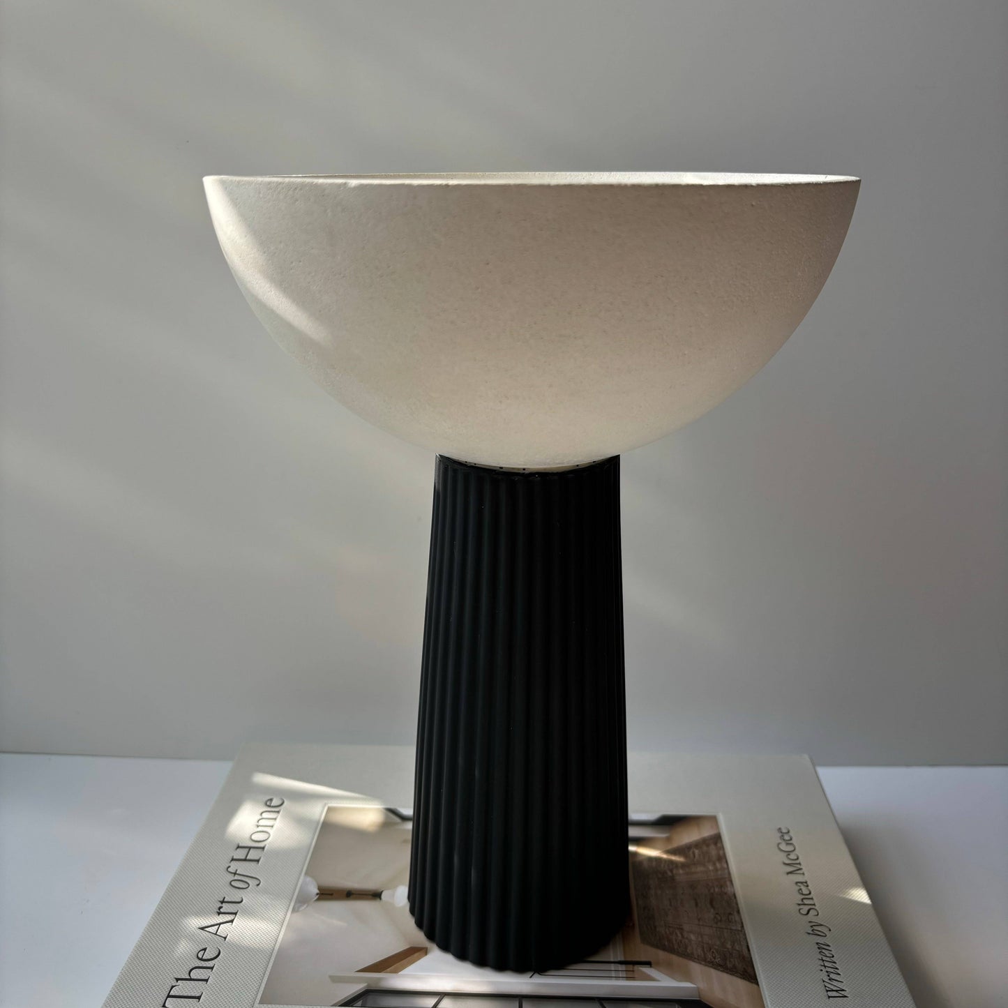 Leo - Concrete Pedestal Bowl