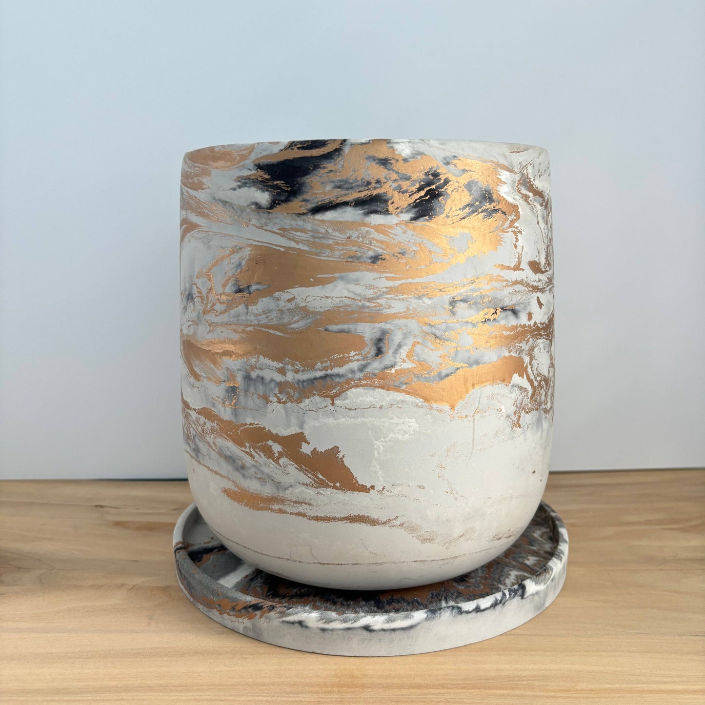 Luma - 7.5” Concrete Planter Pot