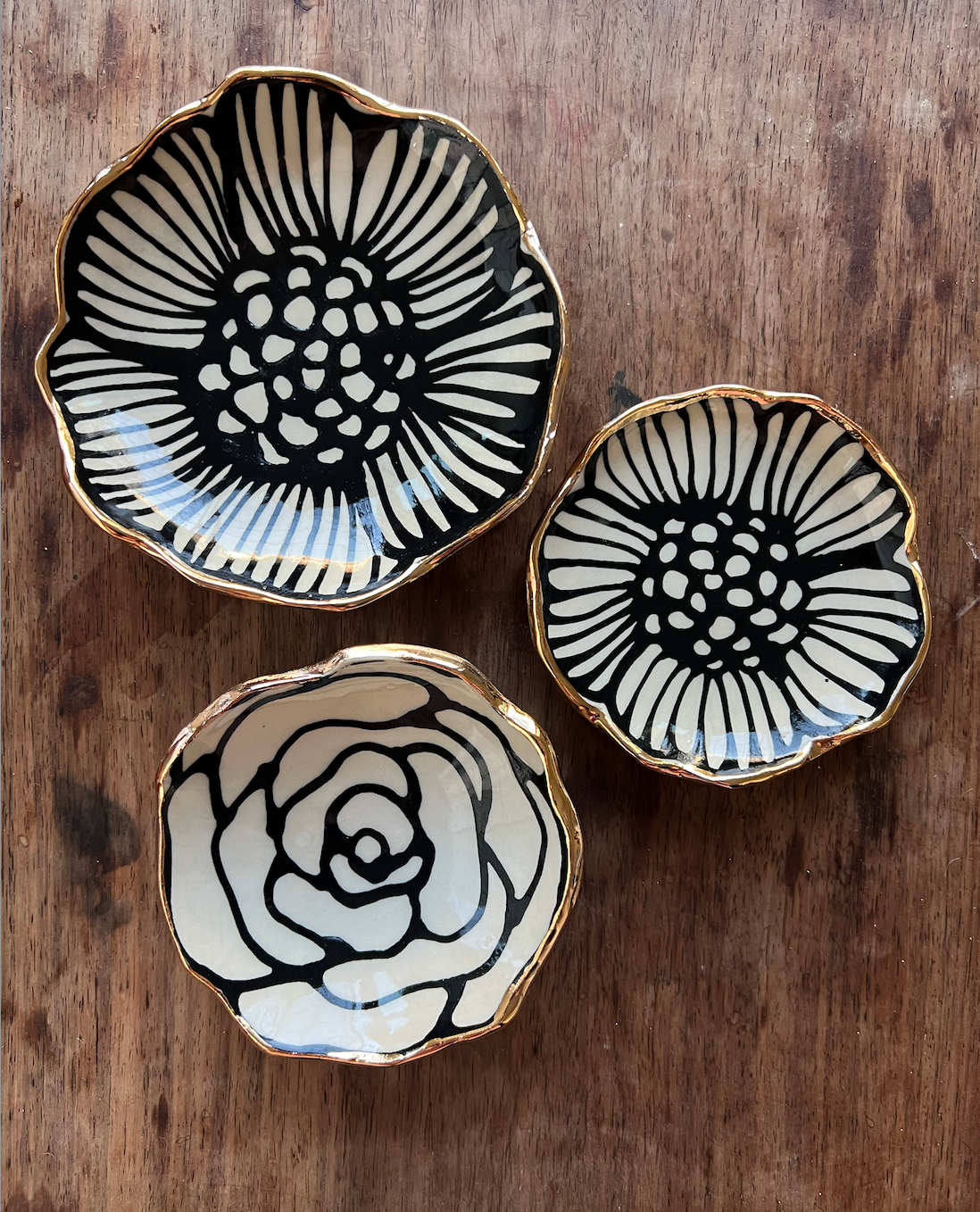 4" Flower-Shaped Dish - 22K Gold Accents