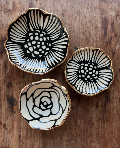 4" Flower-Shaped Dish - 22K Gold Accents