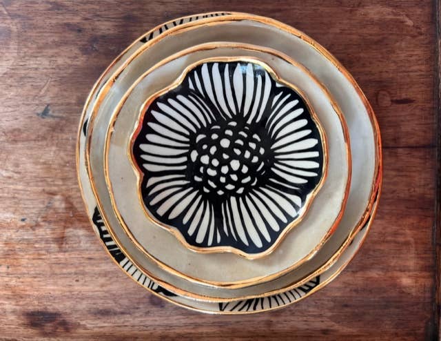 4" Flower-Shaped Dish - 22K Gold Accents