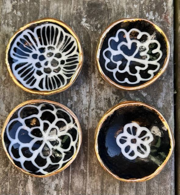 2" Gilded Noir Dish